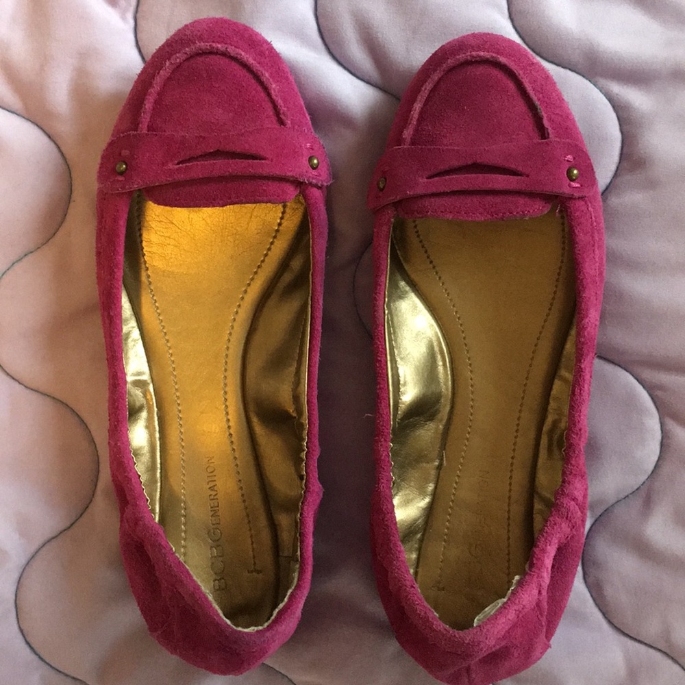 BCBGeneration Magenta Flats